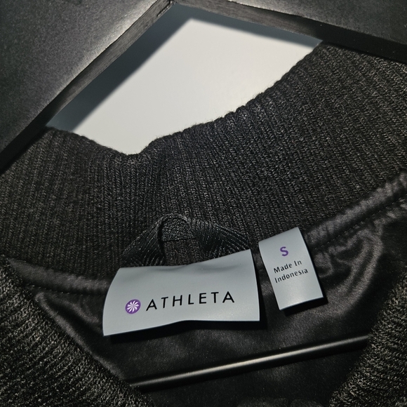 Athleta Responsible Down Quilted Puffer Black Vest Size Small - Picture 7 of 7